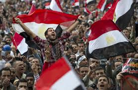  مقطتفات من صور  ثورة 25 يناير 2011 المصرية Images?q=tbn:ANd9GcQ-W3SdBUTuqT1LNnuvCSgTJ8RJKl7Cuxs0lD69UTwIm_EQVkR4