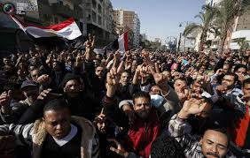  مقطتفات من صور  ثورة 25 يناير 2011 المصرية Images?q=tbn:ANd9GcTz6hlMK9wQasLN_kBlNUmt4yFPVp1HUfDiGSPzUpIPyM6BQgte